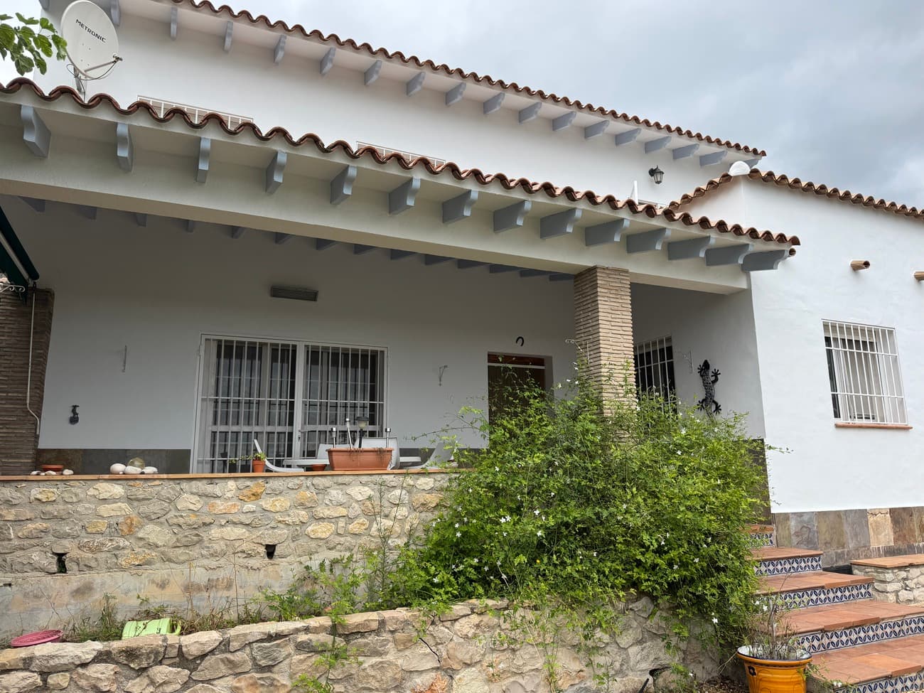 Charming country house for sale in idyllic Tàrbena – with sea views and Mediterranean charmDiscover
