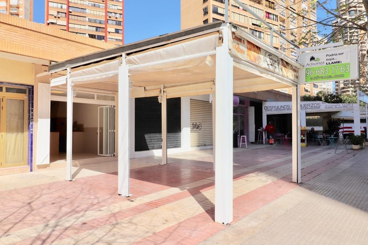 Inversion Opportunity: Bar in Benidorm – Zona New Juzgados Are you looking for a safe and profitable