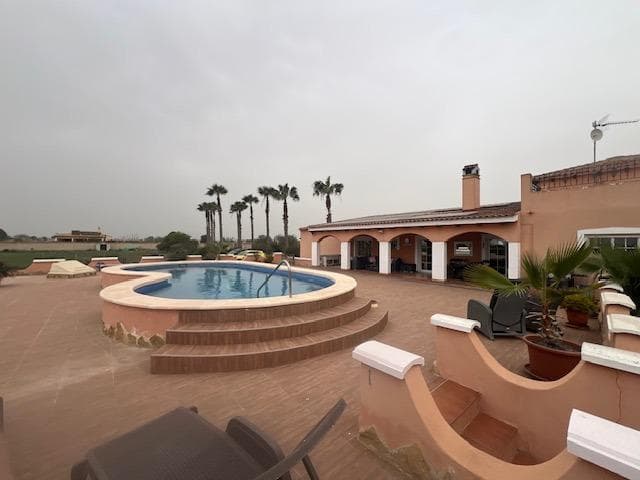 Stunning country house in Dolores, ALICANTE with 3 double bedrooms, 2 bathrooms, 2 walk-in wardrobes