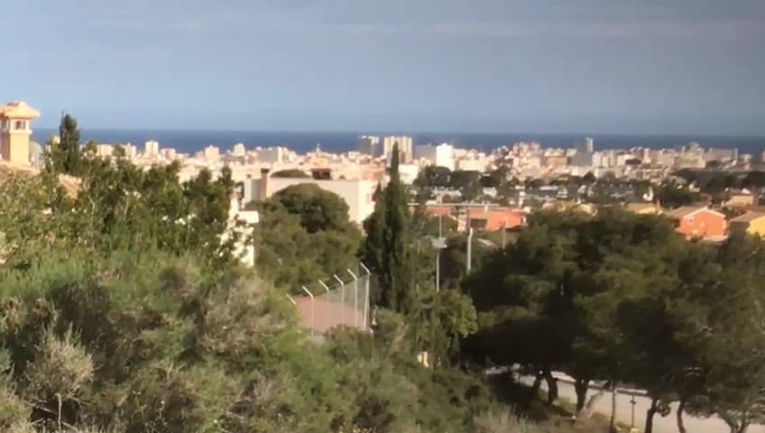 Building plot of 1068 m² in Mutxamel, with a beautiful view over de Mediterranean Sea