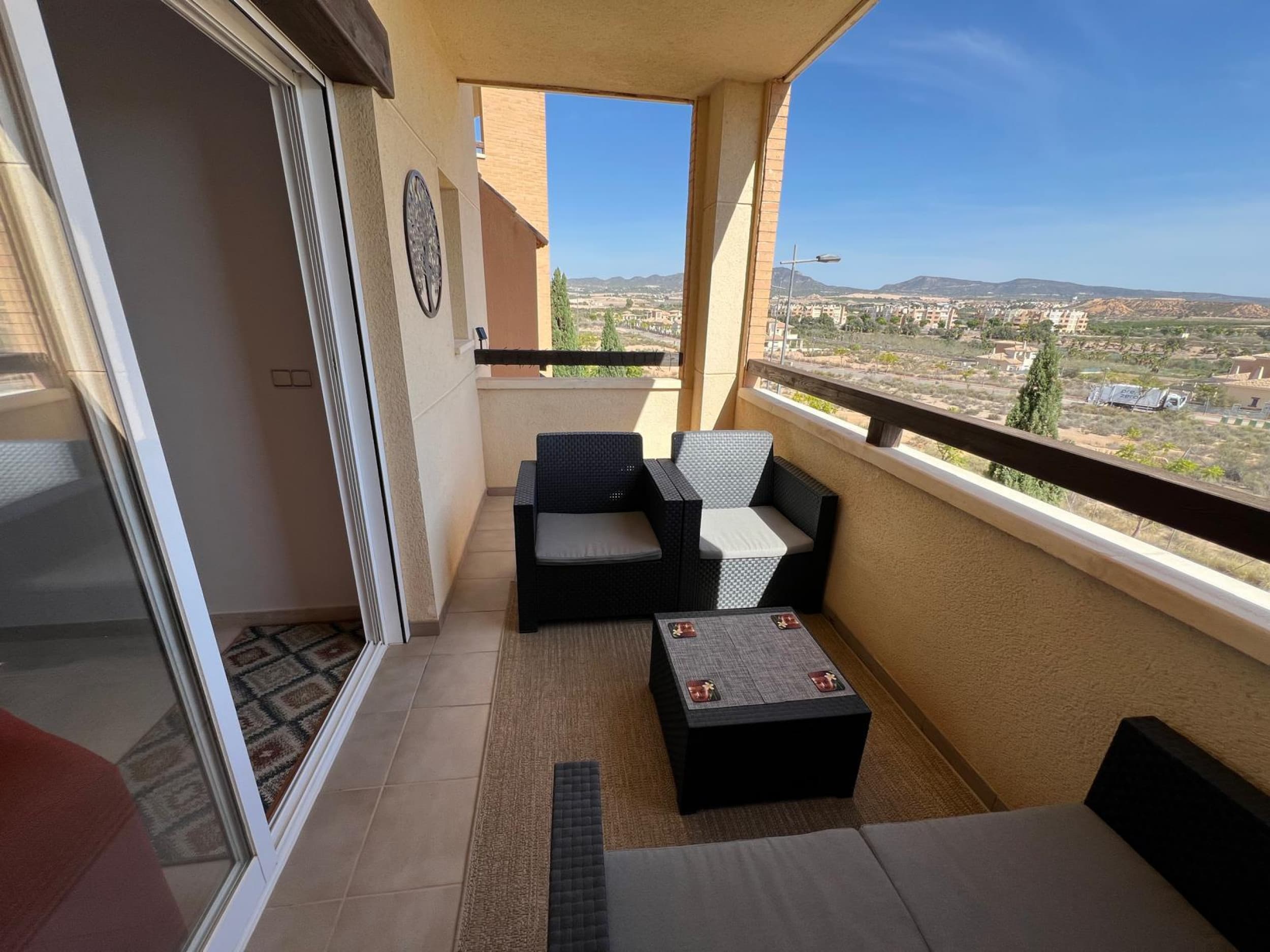 Stylish Two-Bedroom Apartment in United Golf Resort, La Tercia, Murcia This modern two-bedroom, two-