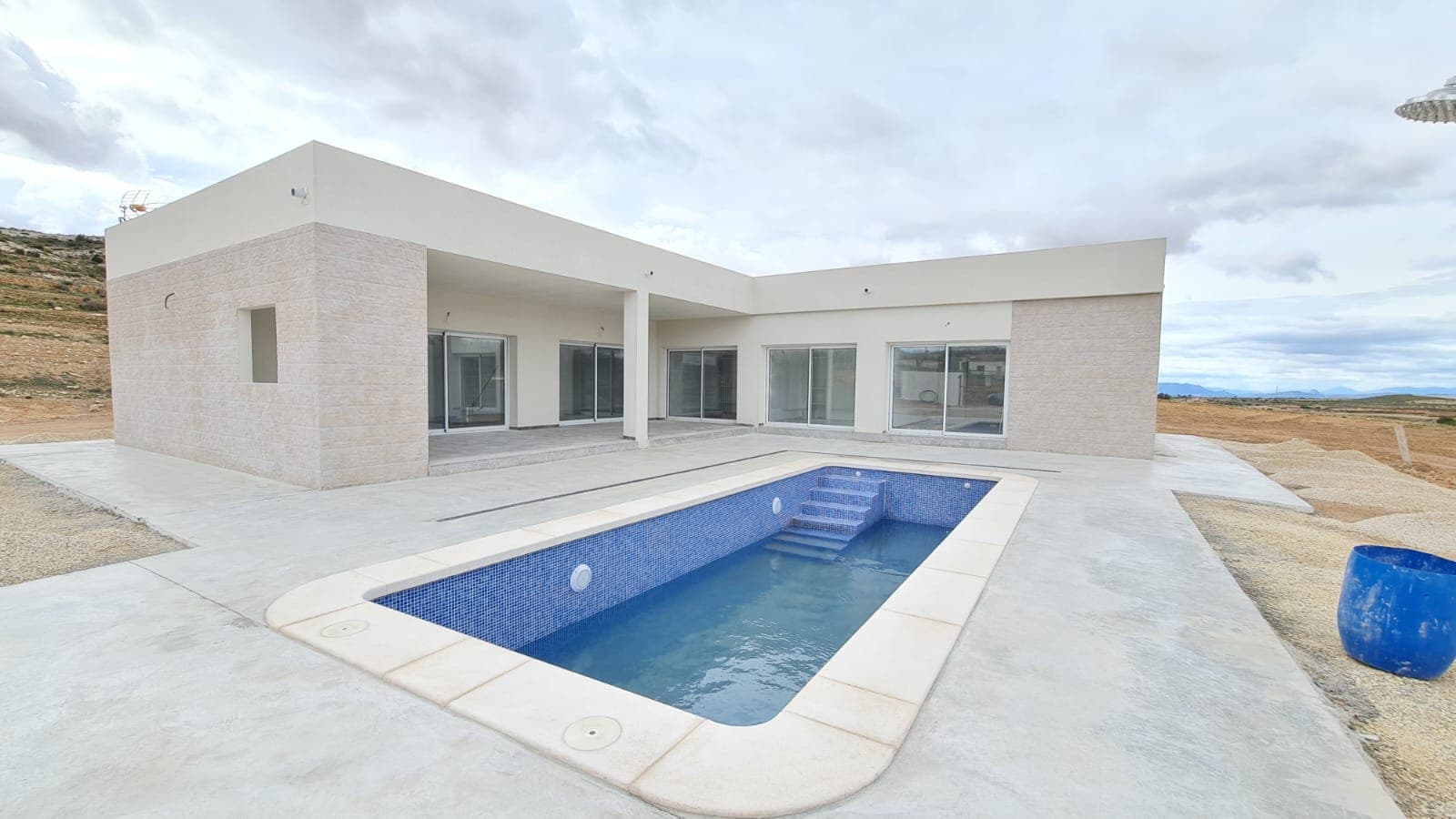 Off-Plan Villa in Torre del Rico – 3 Bedrooms, 3 BathroomsThis modern off-plan villa in Torre del Ri