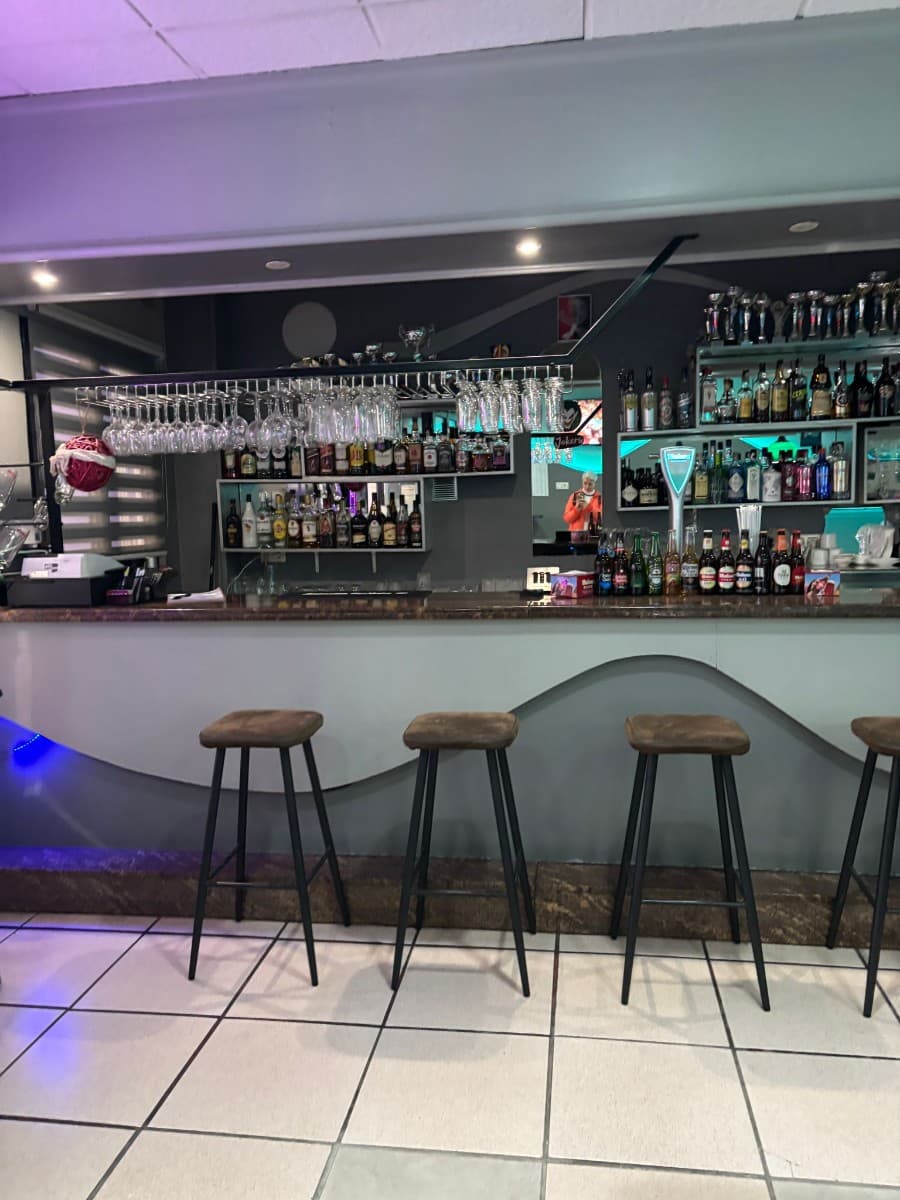 Working bar/cafeteria in the centre of Calpe with valid licence